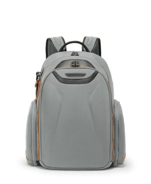 Tumi