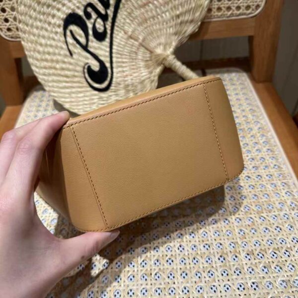 LOEWE Hammock hobo in classic calfskin