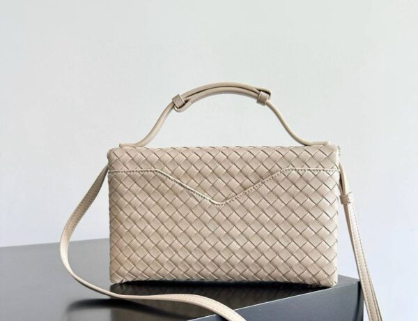 Bottega Veneta Knot Lock